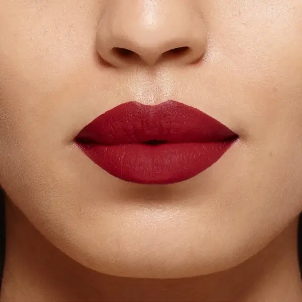 L’Oréal Colour Riche Intense Volume Matte – Labial Mate con Volumen y Color Intenso