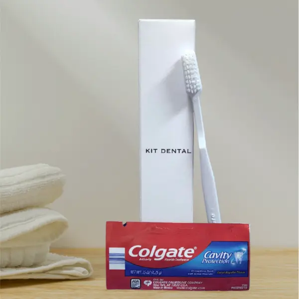 Kit Dental de Viaje – Cepillo Plegable y Pasta Dental Compacta